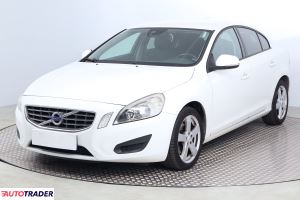 Volvo S60 2010 2.0 160 KM