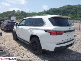 Toyota Sequoia 2024 3