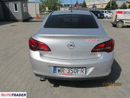 Opel Astra 2017 1.4 140 KM