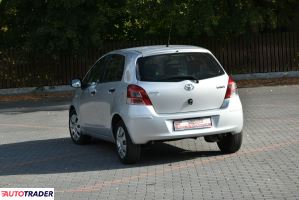 Toyota Yaris 2010 1.4 90 KM Toyota Yaris 2010 1.4 90 KM