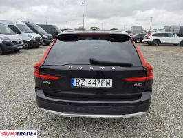 Volvo V90 2023 2.0 235 KM