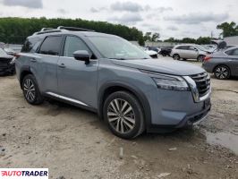 Nissan Pathfinder 2022 3