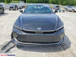 Toyota Crown 2025 2