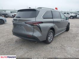 Toyota Sienna 2026 2