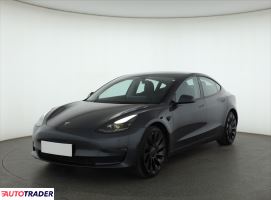 Tesla Model 3 2022 505 KM