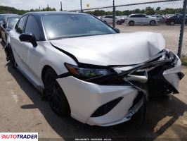 Toyota Camry 2022 3