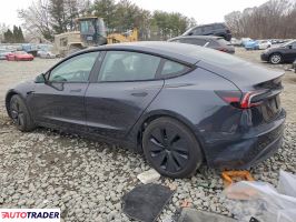 Tesla Model 3 2024