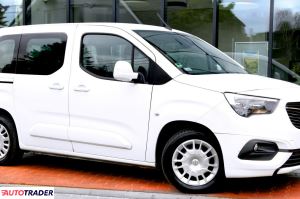 Opel Combo 2020 1.2 110 KM