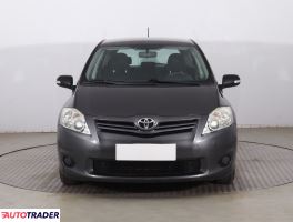 Toyota Auris 2011 1.3 97 KM