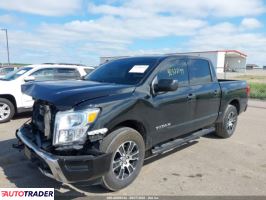 Nissan Titan 2022 5