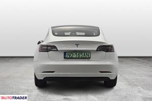 Tesla Model 3 2023 283 KM