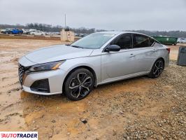 Nissan Altima - zobacz ofertę