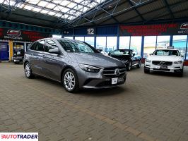 Mercedes B-klasa 2019 1.3 136 KM