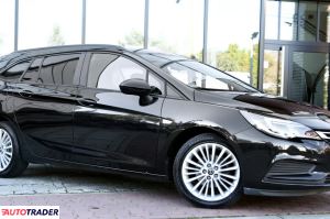 Opel Astra 2019 1.6 110 KM