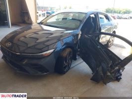 Hyundai Elantra 2025 2