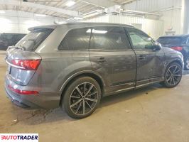 Audi Q7 2021 3