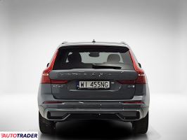 Volvo XC60 2023 2.0 197 KM