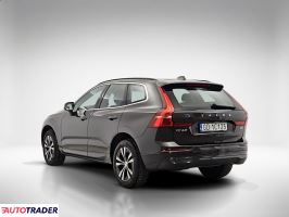 Volvo XC60 2022 2.0 197 KM
