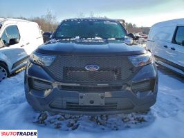 Ford Explorer 2022 3