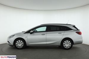 Opel Astra 2018 1.6 108 KM