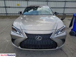Lexus ES 2019 3