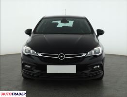 Opel Astra 2018 1.4 123 KM