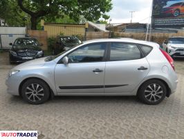 Hyundai i30 2009 1.4 107 KM