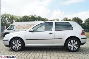 Volkswagen Golf 2001 1.6 105 KM