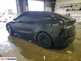 Tesla Model Y 2026