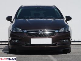 Opel Astra 2016 1.4 123 KM