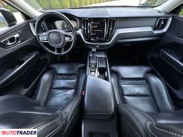 Volvo XC60 2017 2.0 250 KM