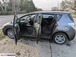 Toyota Verso 2011 2.0 126 KM