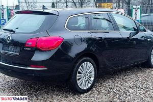 Opel Astra 2014 1.4 140 KM