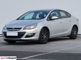 Opel Astra 2013 1.4 138 KM