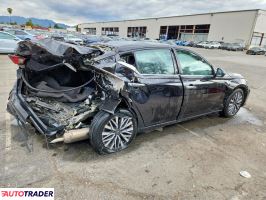 Nissan Altima 2025 2