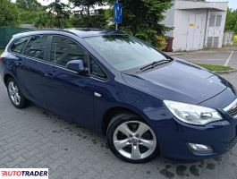 Opel Astra 2010 2.0 118 KM