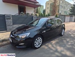 Opel Astra 2013 1.4 120 KM