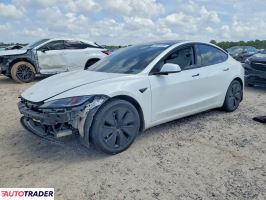 Tesla Model 3 2024