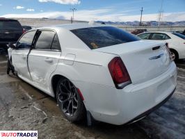 Chrysler 300C 2019 3