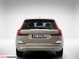 Volvo XC60 2022 2.0 197 KM
