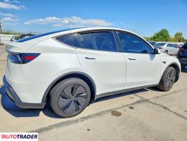 Tesla Model Y 2026