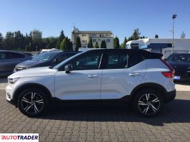 Volvo XC40 2021 1.5 163 KM