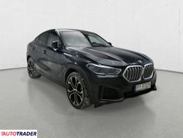 BMW X6 2019 3.0 265 KM