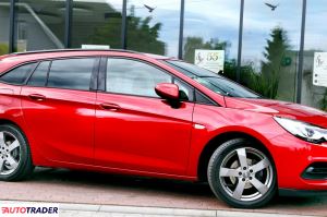 Opel Astra 2019 1.2 110 KM