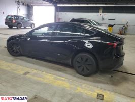 Tesla Model 3 2025