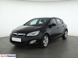 Opel Astra 2011 1.6 113 KM