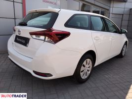 Toyota Auris 2018 1.4 90 KM Toyota Auris 2018 1.4 90 KM