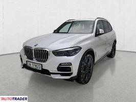 BMW X5 2021 3.0 286 KM