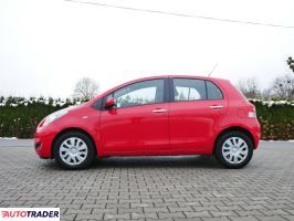 Toyota Yaris 2010 1.3 99 KM