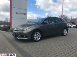 Toyota Auris 2017 1.8 135 KM Toyota Auris 2017 1.8 135 KM